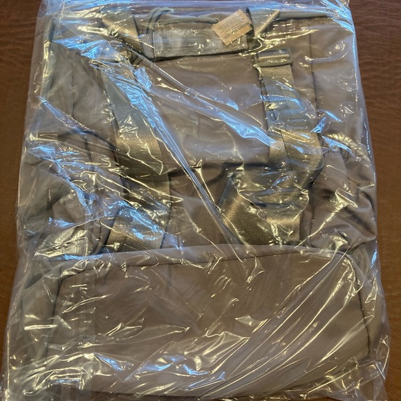 NWT Beyond Yoga Convertible Gym Bag - Birch main image 9